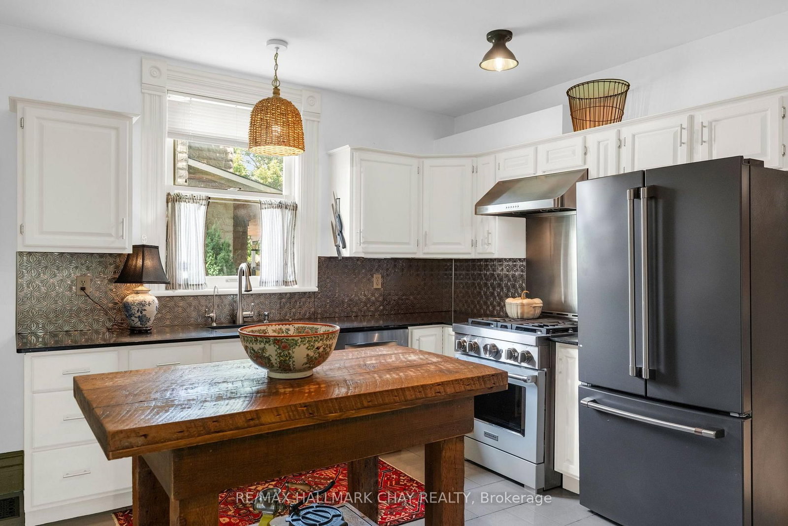 243 Mill Street • Clearview, ON photo 11