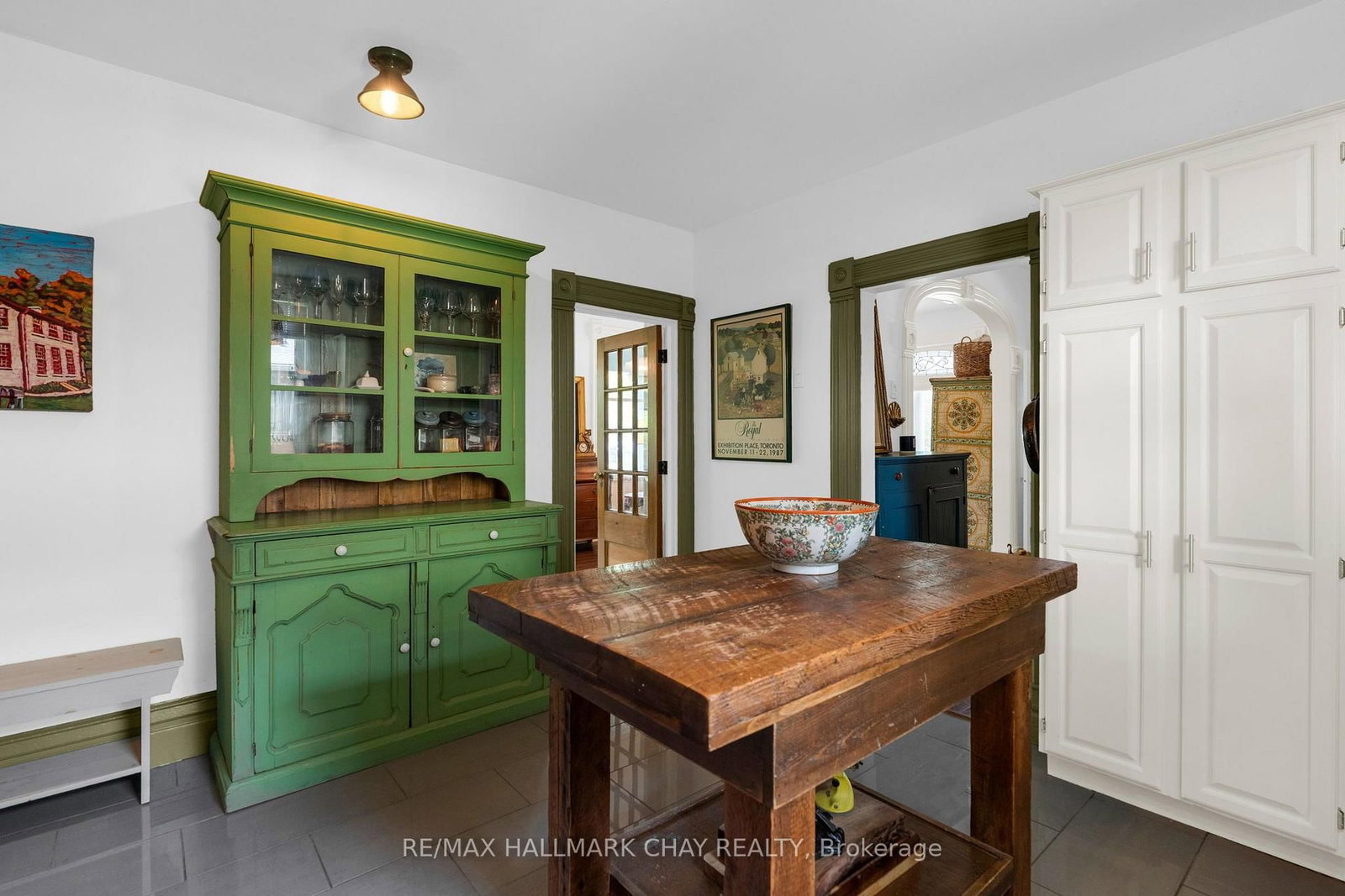 243 Mill Street • Clearview, ON photo 14