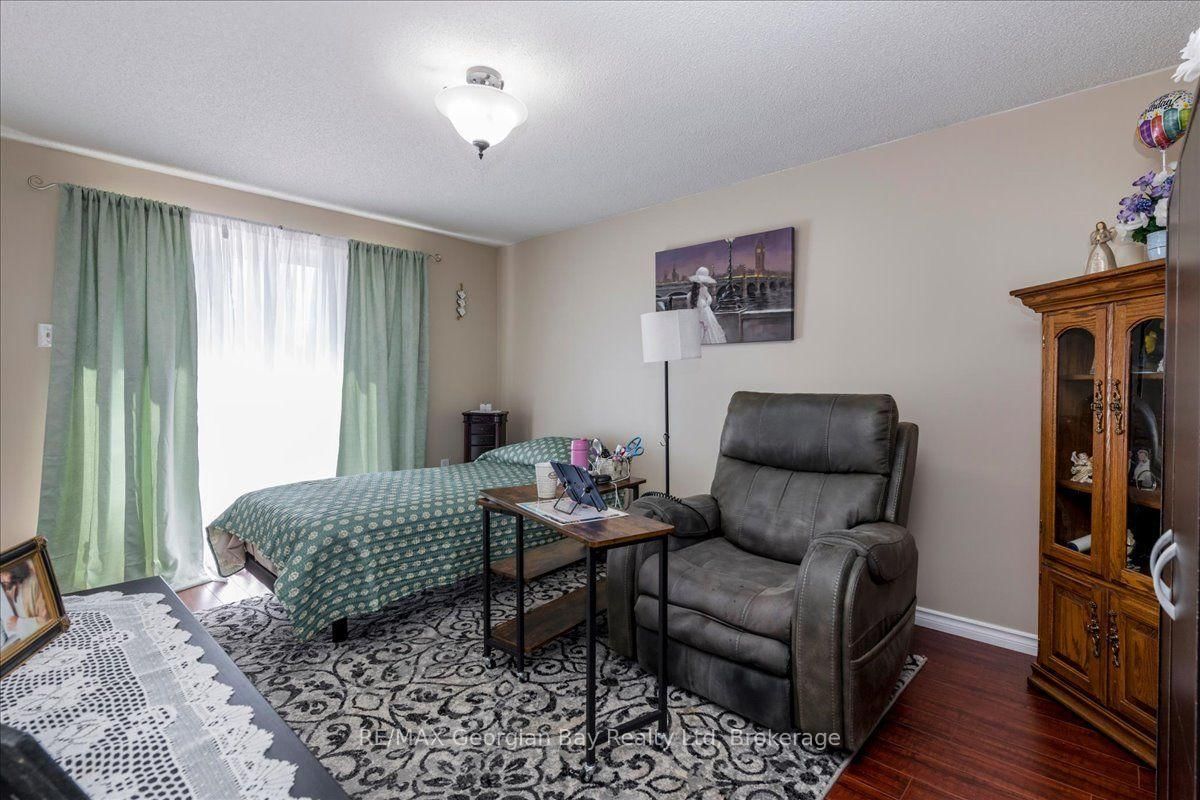 359 Galloway Boulevard • Midland, ON photo 18
