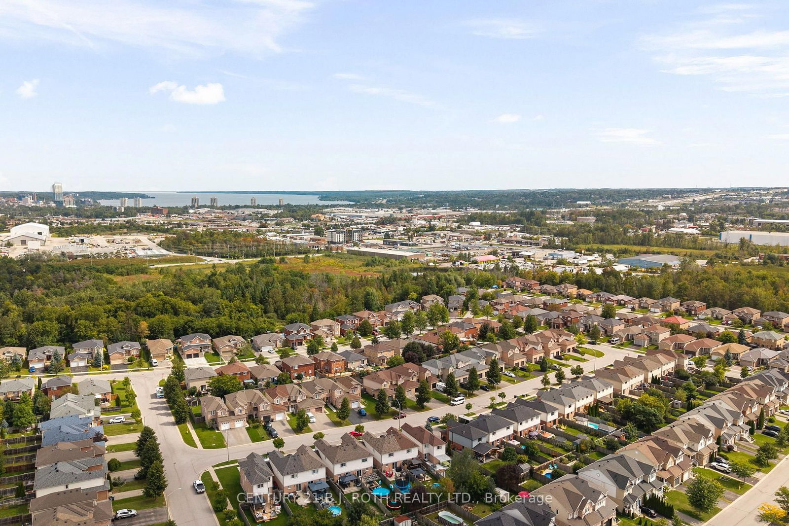 22 Ridwell Street • Barrie, ON photo 24
