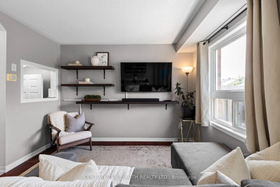 22 Ridwell Street • Barrie, ON photo 5