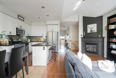 32 Christy Drive • Wasaga Beach, ON photo 5