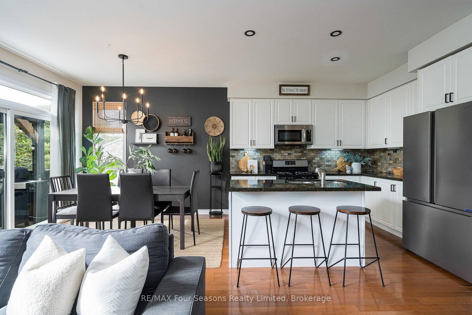 32 Christy Drive • Wasaga Beach, ON photo 6