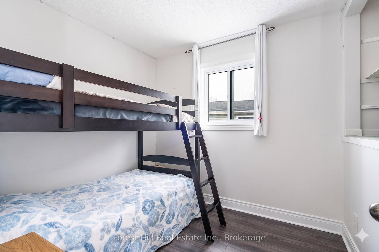 29 Dillon Drive • Collingwood, ON photo 17
