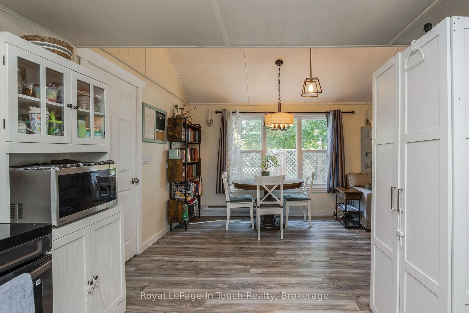 198 Limestone Road • Tay, ON photo 11