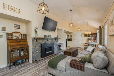 198 Limestone Road • Tay, ON photo 6