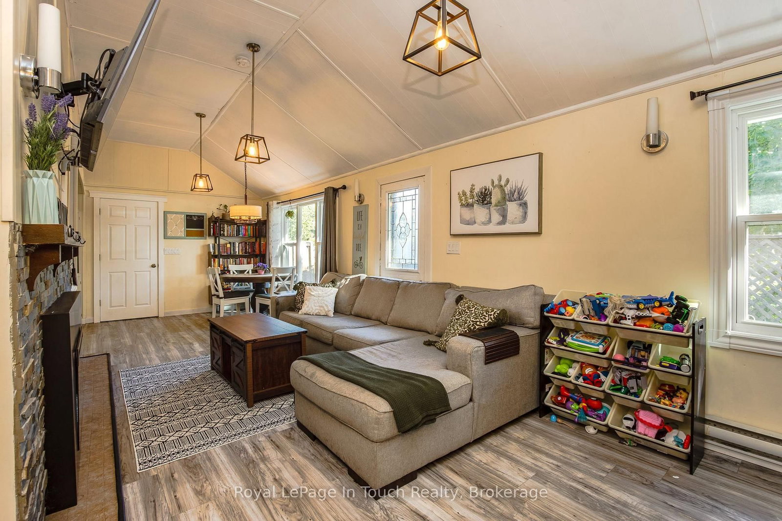 198 Limestone Road • Tay, ON photo 8