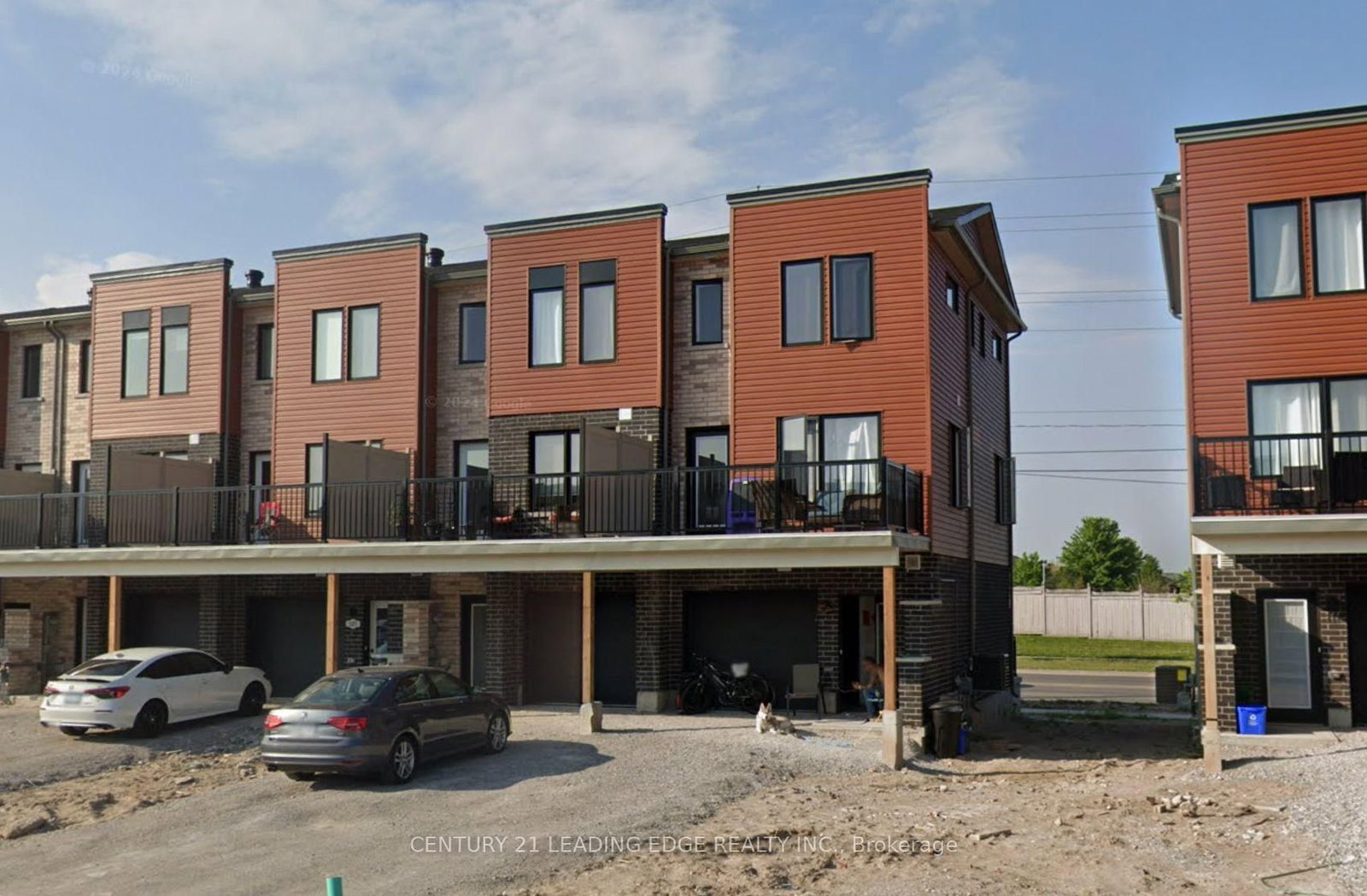 109 Fairlane Avenue S • Barrie, ON photo 1