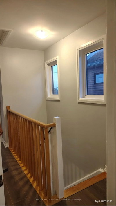 109 Fairlane Avenue S • Barrie, ON photo 8