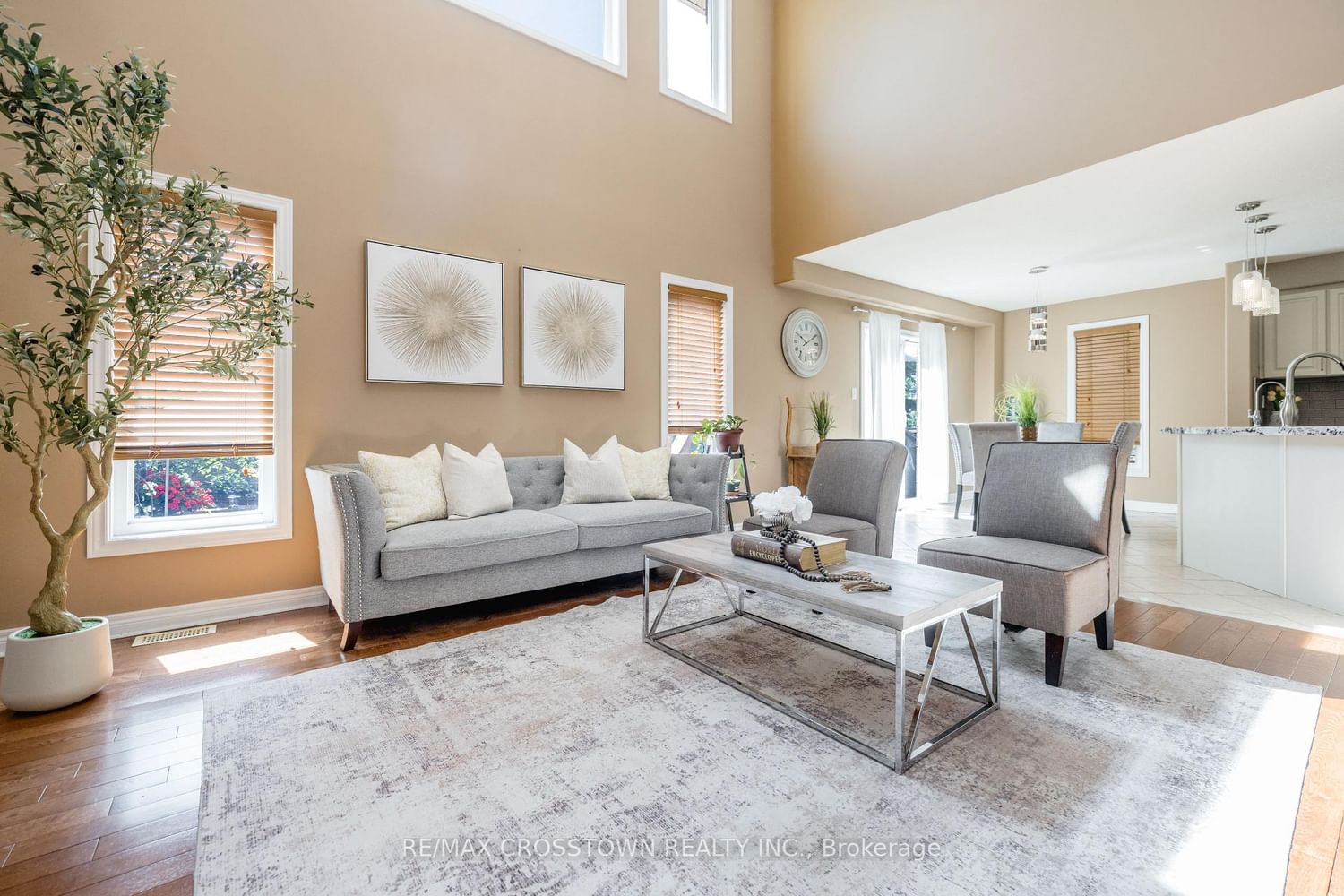 89 Sovereign's Gate • Barrie, ON photo 17
