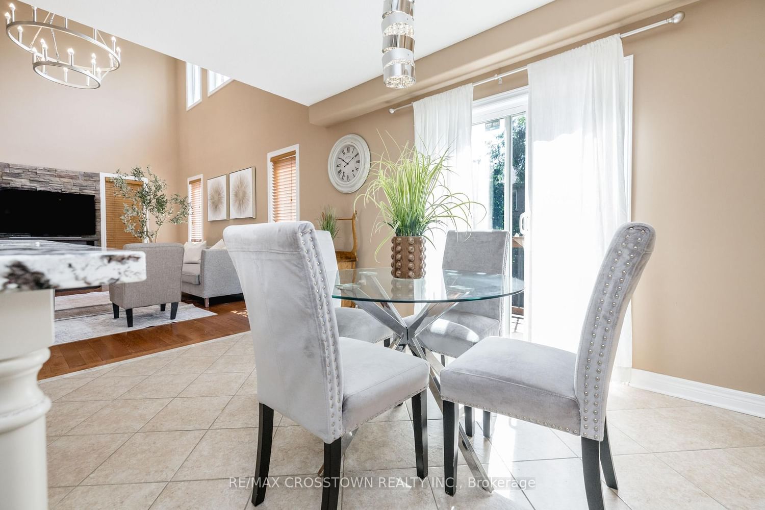 89 Sovereign's Gate • Barrie, ON photo 22