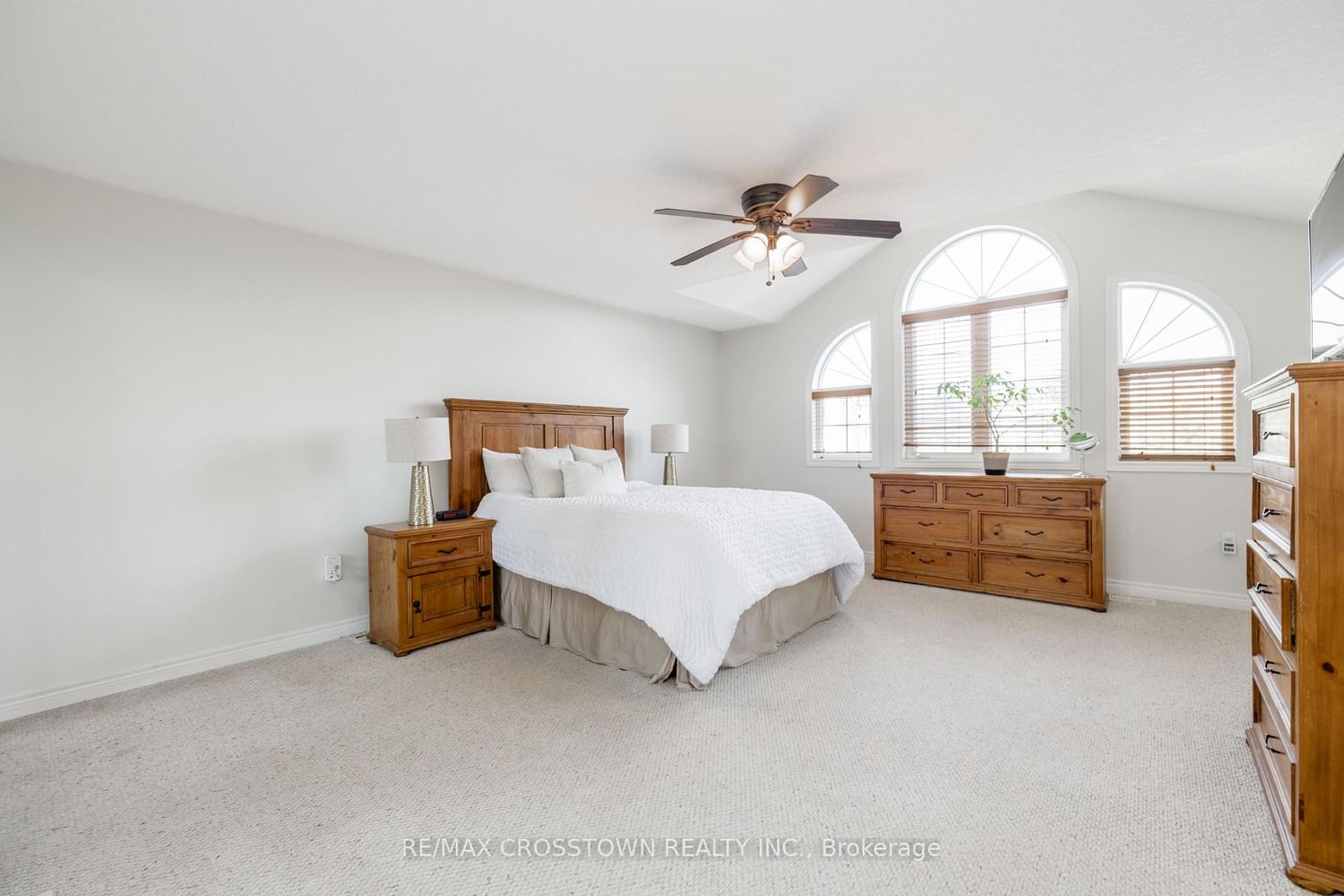 89 Sovereign's Gate • Barrie, ON photo 25
