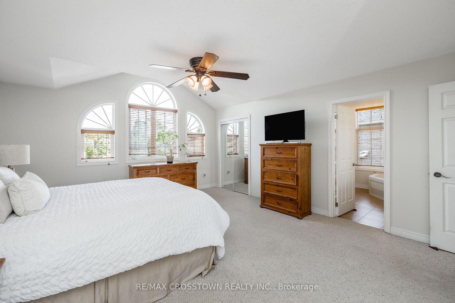 89 Sovereign's Gate • Barrie, ON photo 27
