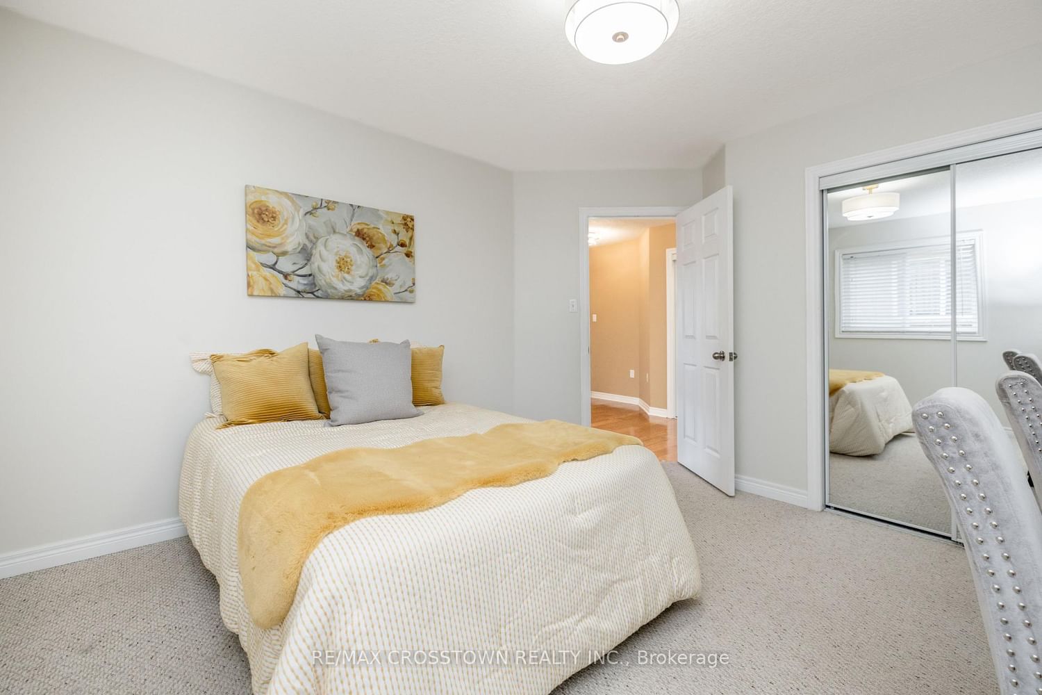 89 Sovereign's Gate • Barrie, ON photo 33