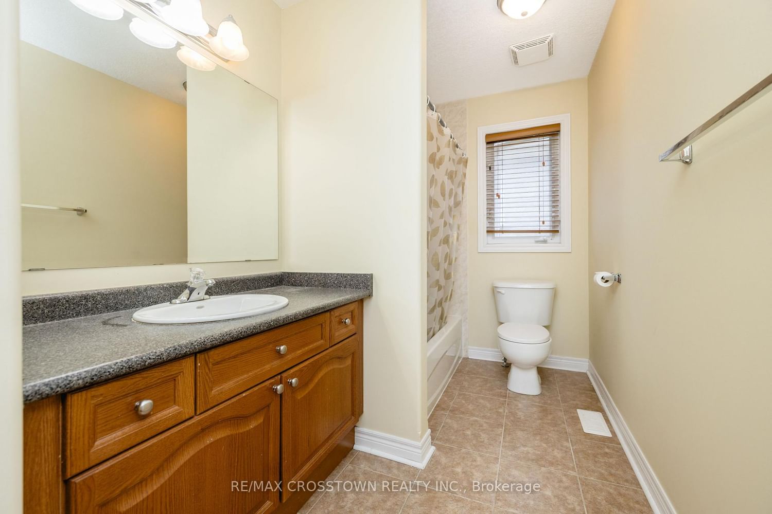 89 Sovereign's Gate • Barrie, ON photo 35