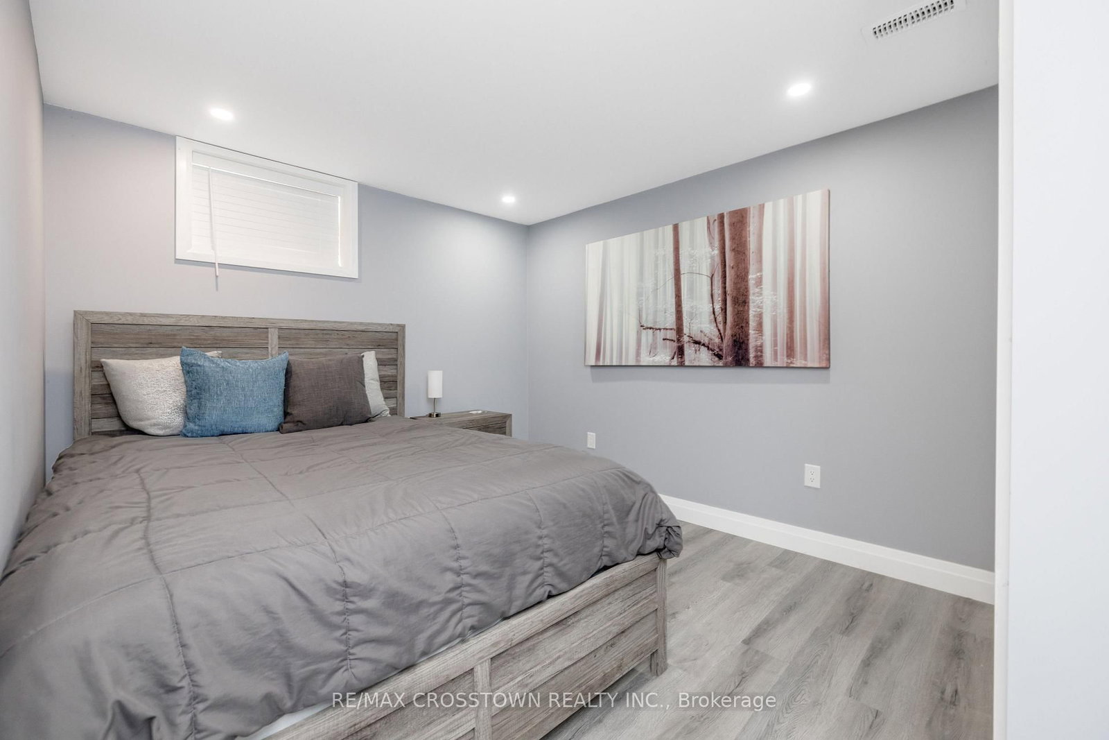 89 Sovereign's Gate • Barrie, ON photo 44