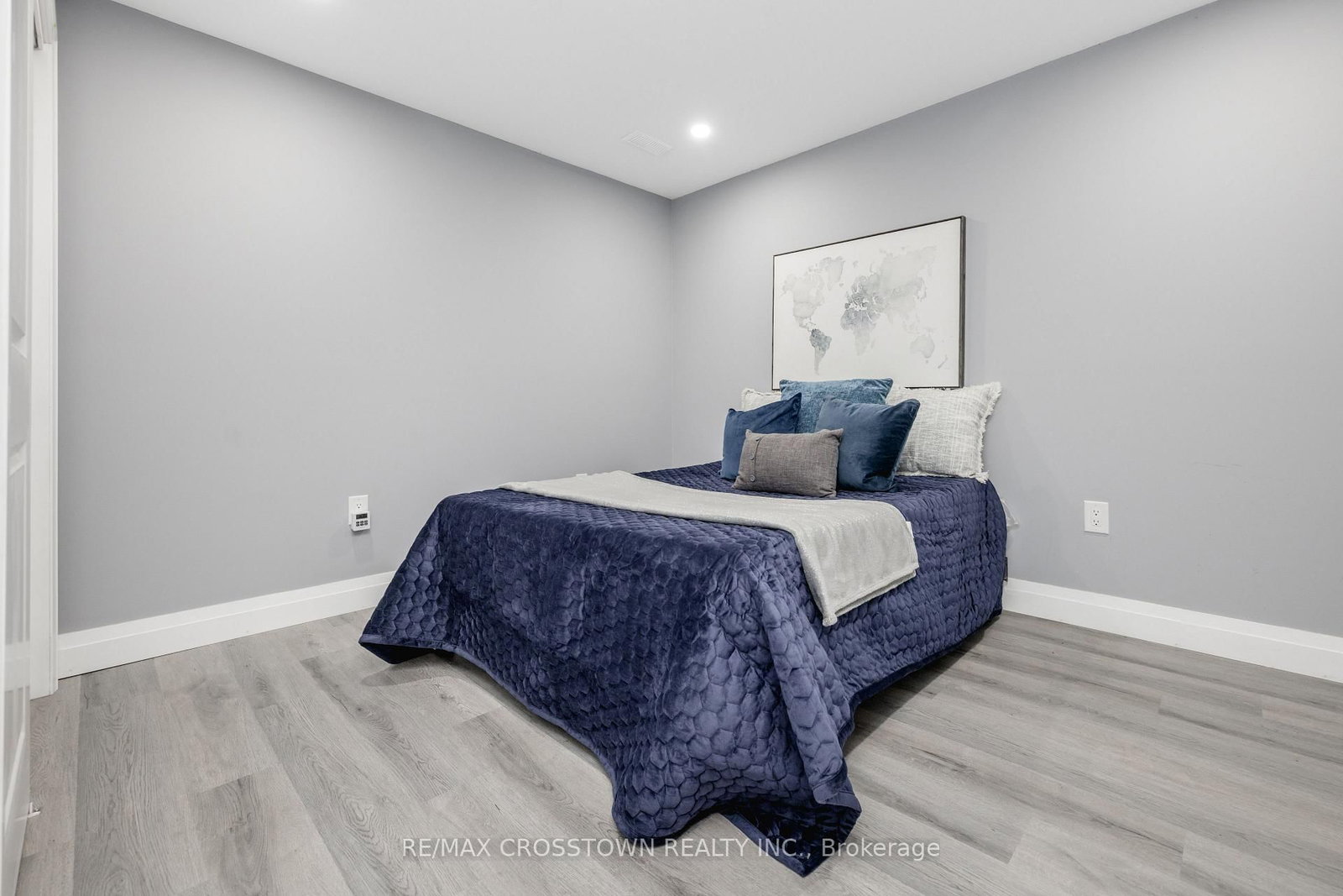 89 Sovereign's Gate • Barrie, ON photo 45