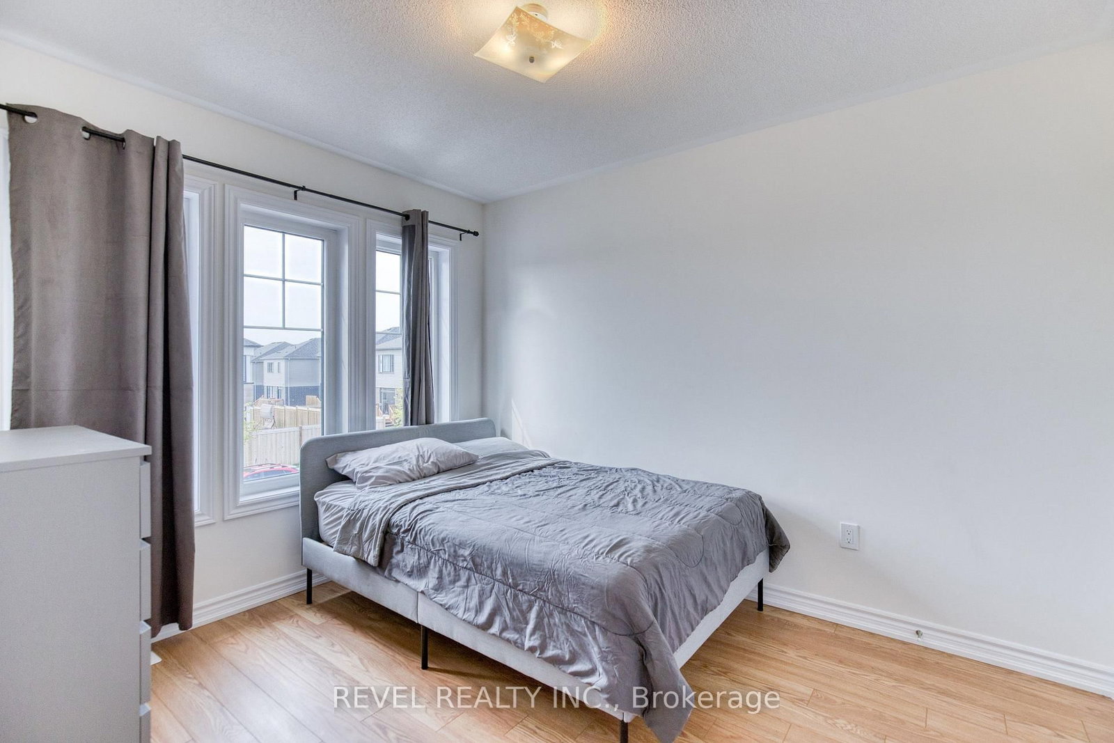 12 Hylton Drive • Barrie, ON photo 30