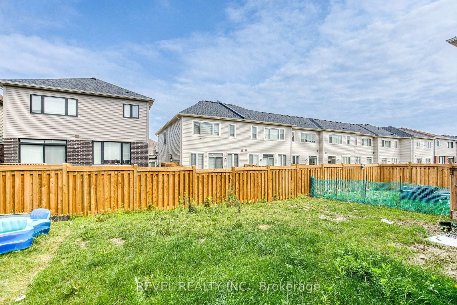 12 Hylton Drive • Barrie, ON photo 36