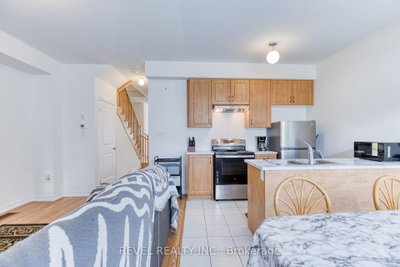 12 Hylton Drive • Barrie, ON photo 9