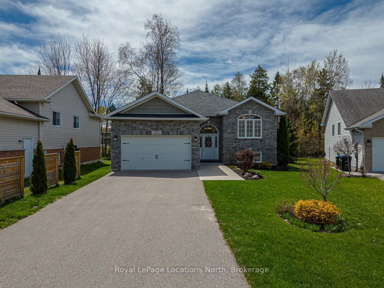 155 Lily Drive • Wasaga Beach, ON photo 2