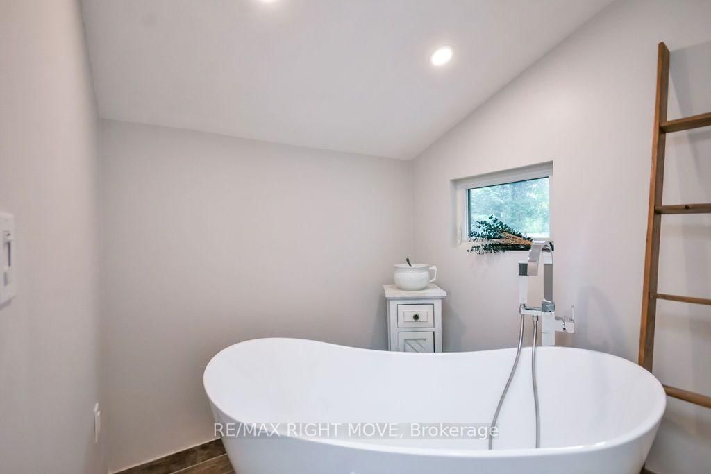 2640 WESTSHORE Crescent • Severn, ON photo 31