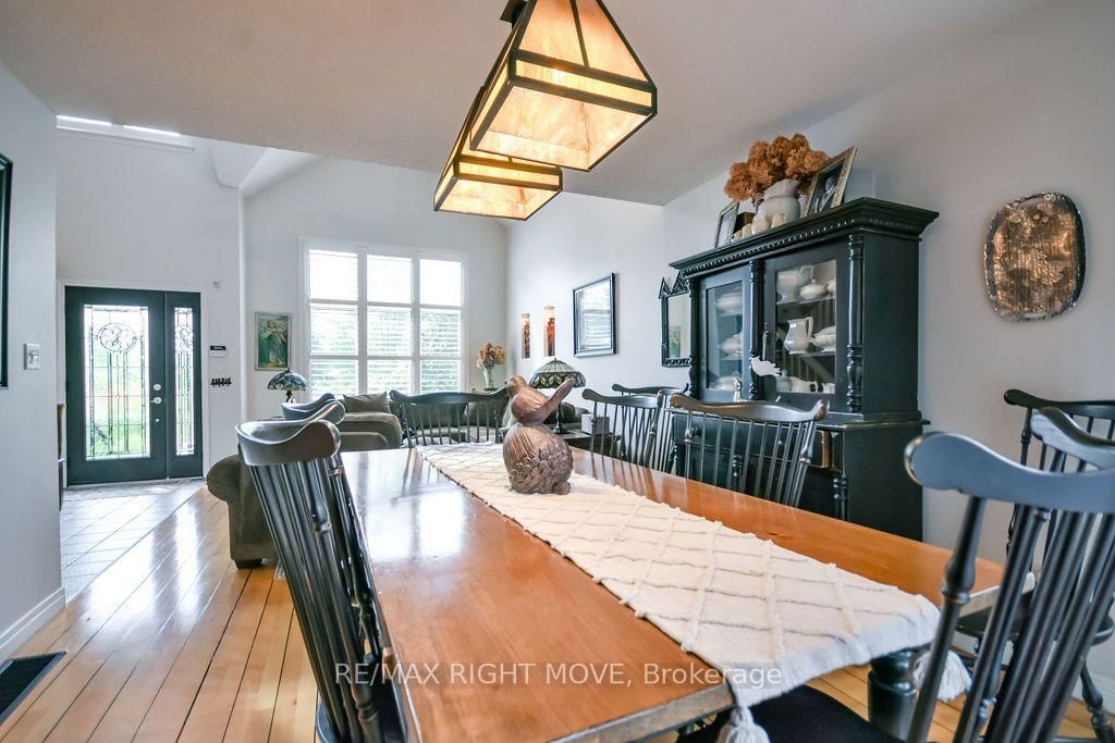2640 WESTSHORE Crescent • Severn, ON photo 7