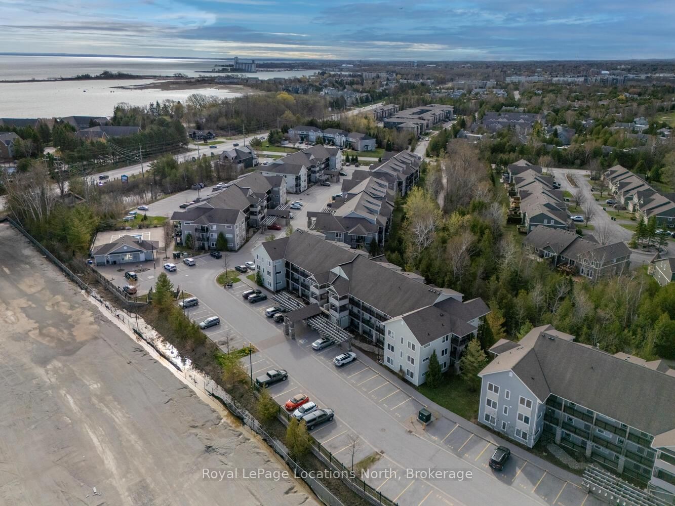 6 BRANDY LANE Drive • #208 • Collingwood, ON photo 39