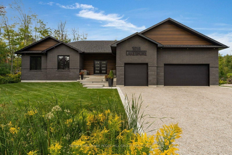 1016 Lakeshore Road E