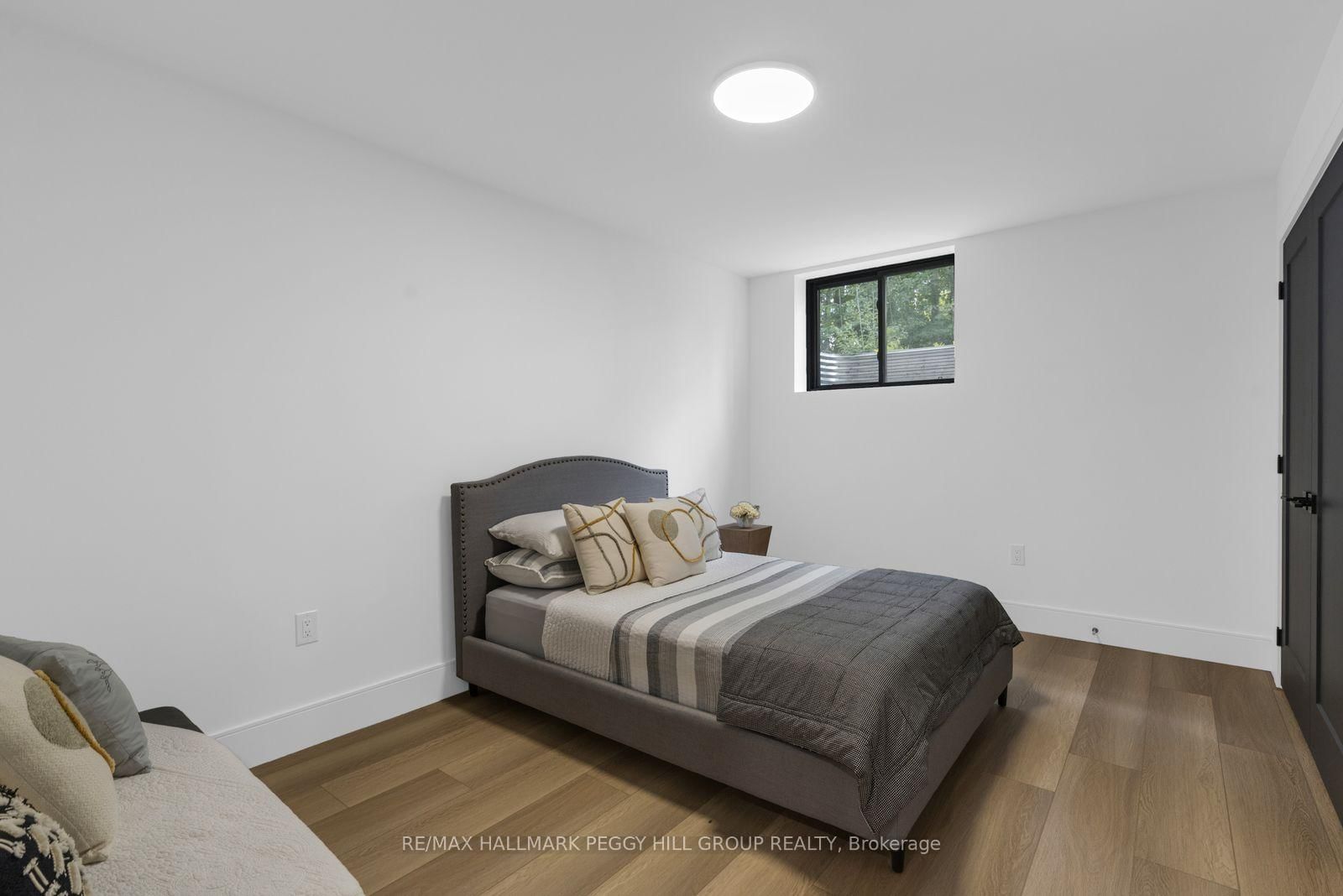 1016 Lakeshore Road E • Oro-Medonte, ON photo 22