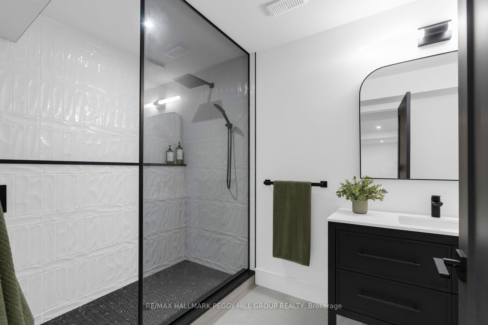 1016 Lakeshore Road E • Oro-Medonte, ON photo 23
