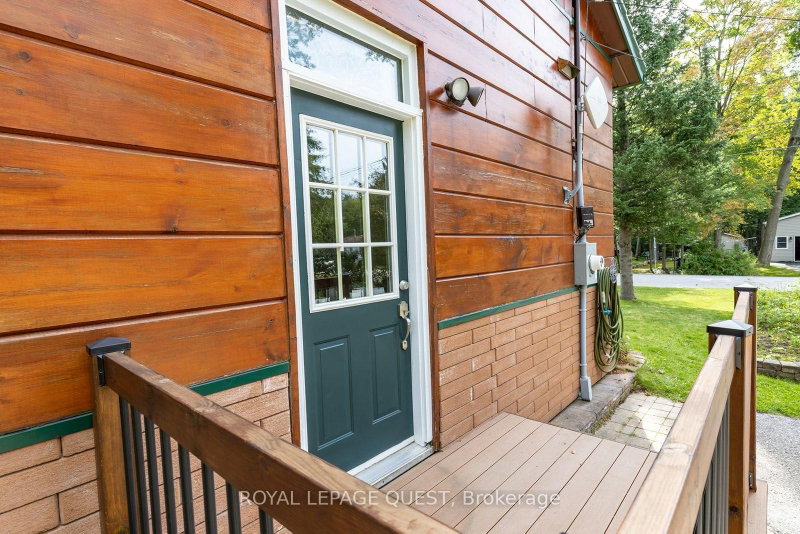 5 GLEN GROVE Avenue