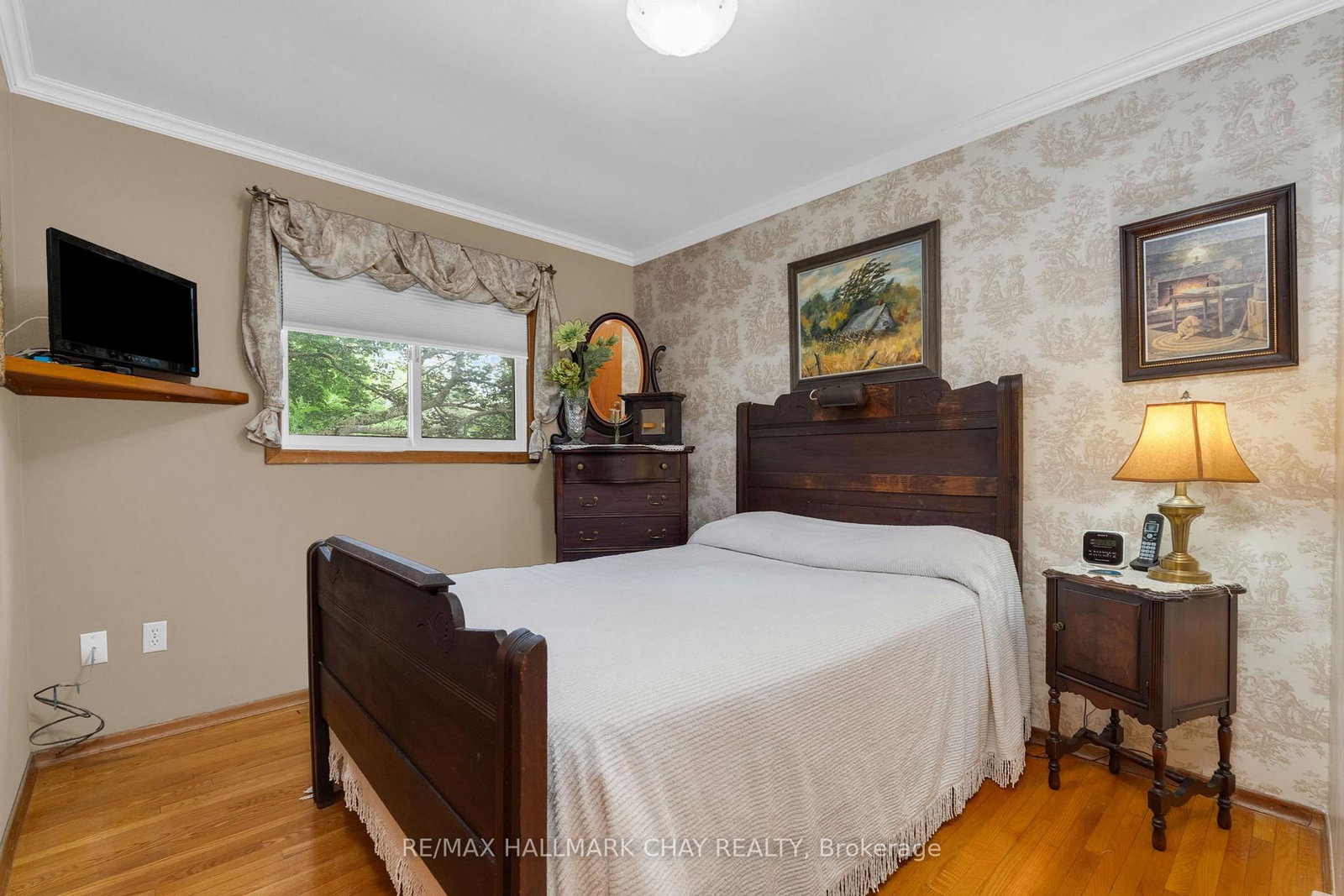 82 Fourth Street • Orillia, ON photo 17