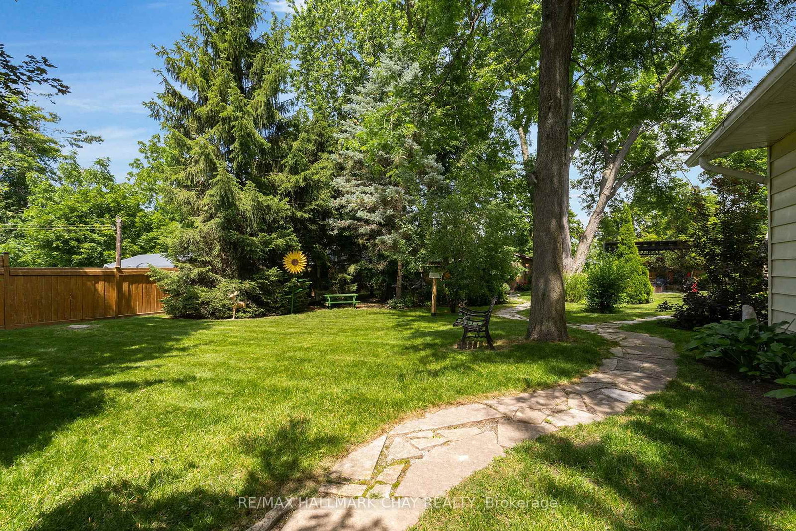 82 Fourth Street • Orillia, ON photo 31