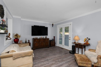 74 Knicely Road • Barrie, ON photo 5