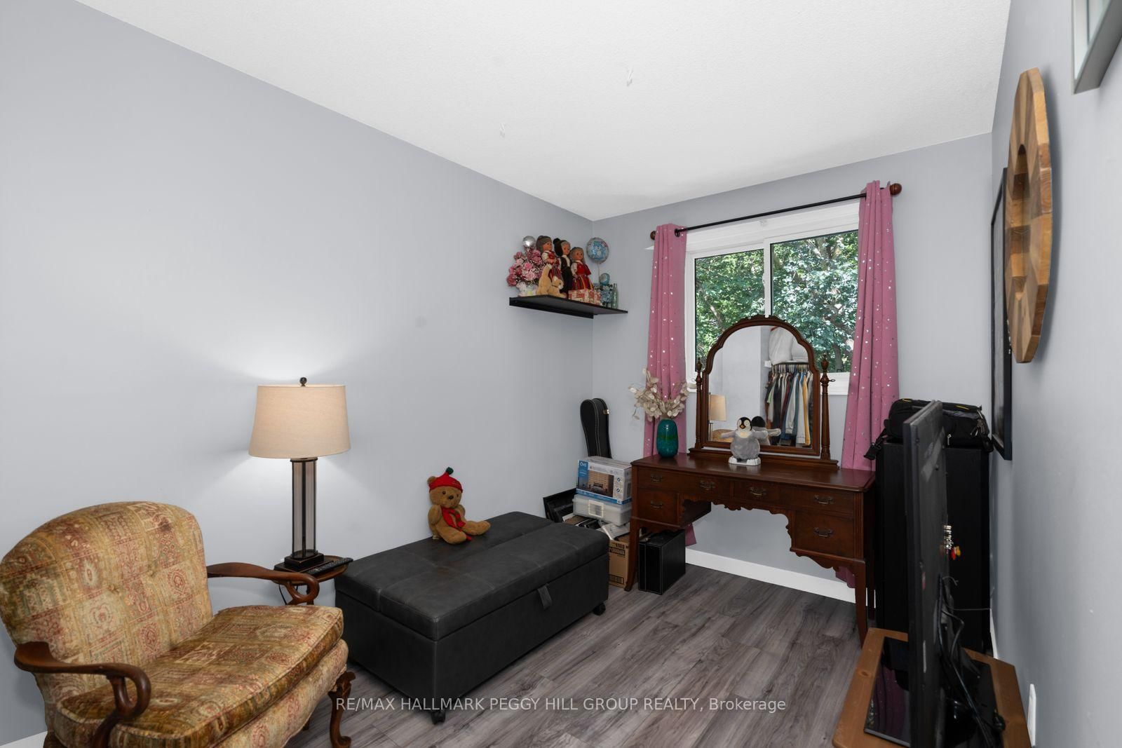 74 Knicely Road • Barrie, ON photo 8