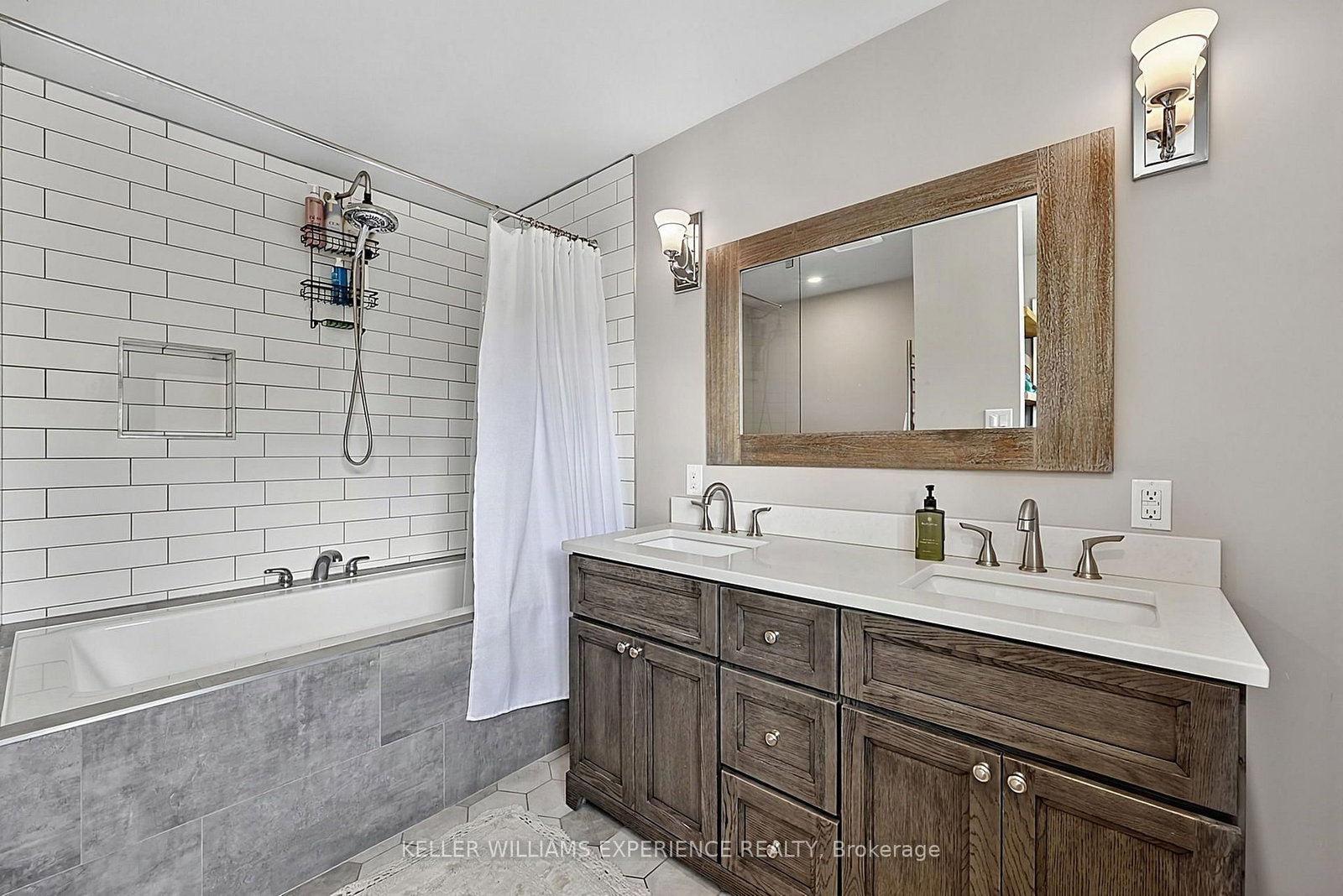 29 Collete Crescent • Barrie, ON photo 15