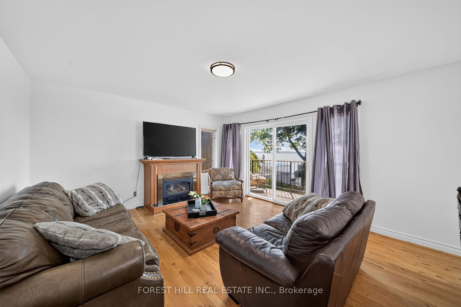2999 Lakeside Drive • Severn, ON photo 4