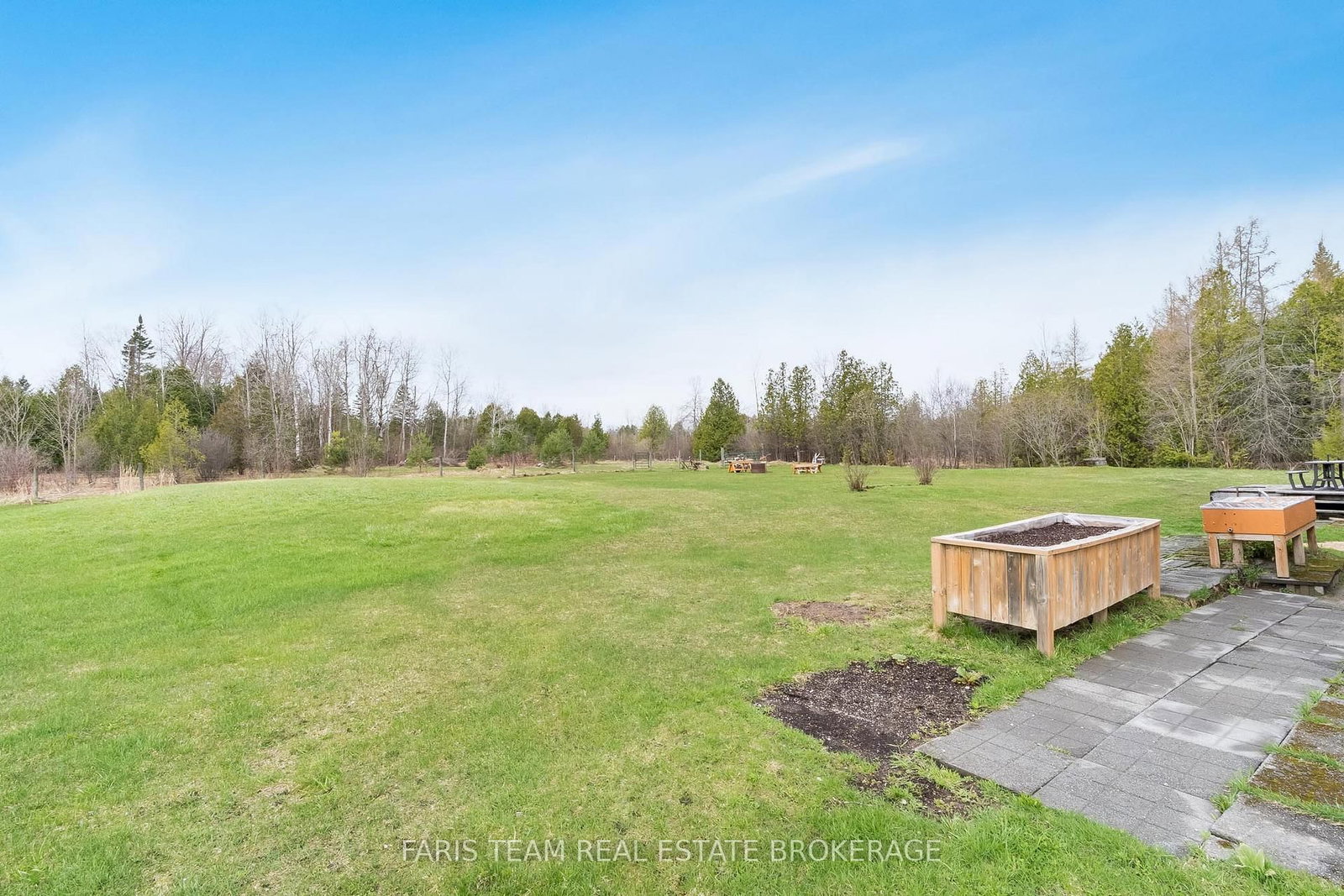 2104 Newton Street • Tay, ON photo 32