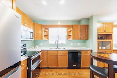 2104 Newton Street • Tay, ON photo 5