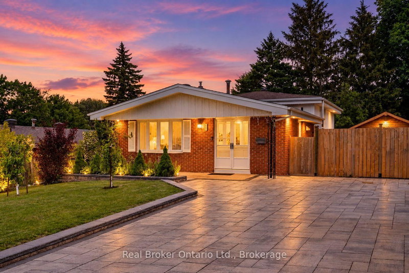 647 Manly Street
