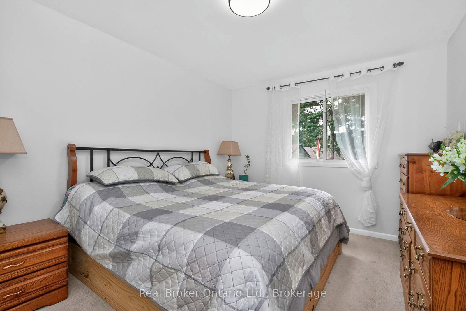 647 Manly Street • Midland, ON photo 14