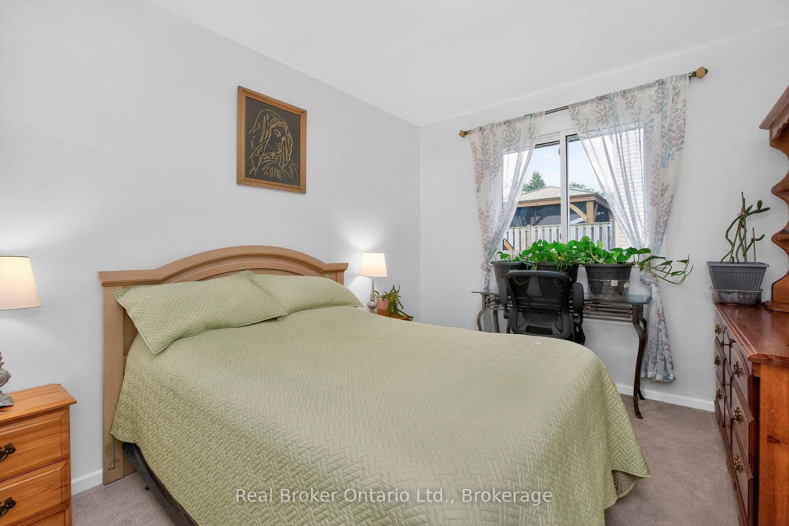 647 Manly Street • Midland, ON photo 16