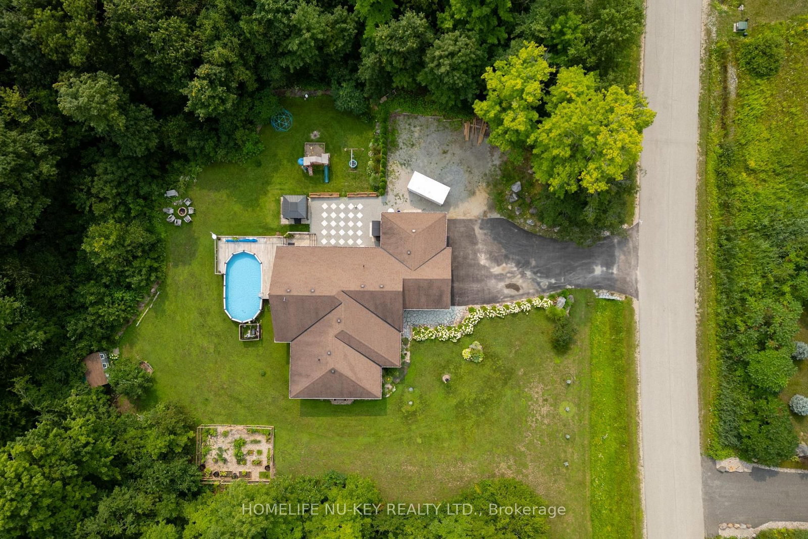 1655 Georgian Heights Boulevard • Severn, ON photo 4