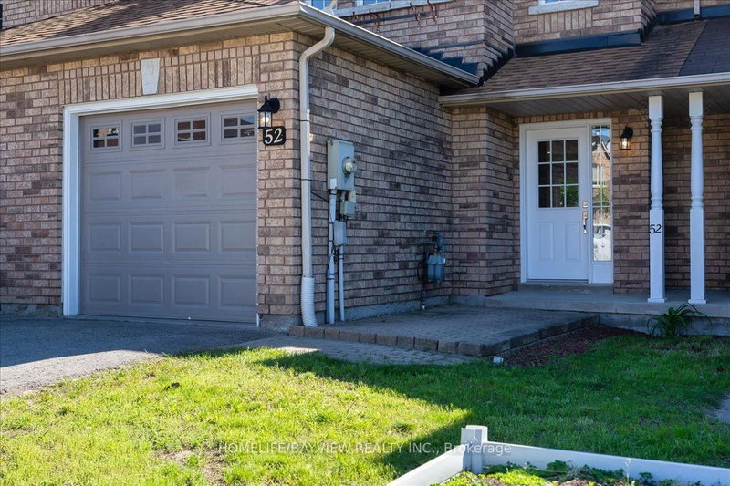 52 Hawthorne Crescent