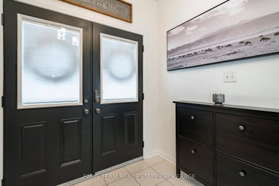 115 Winchester Terrace • Barrie, ON photo 5