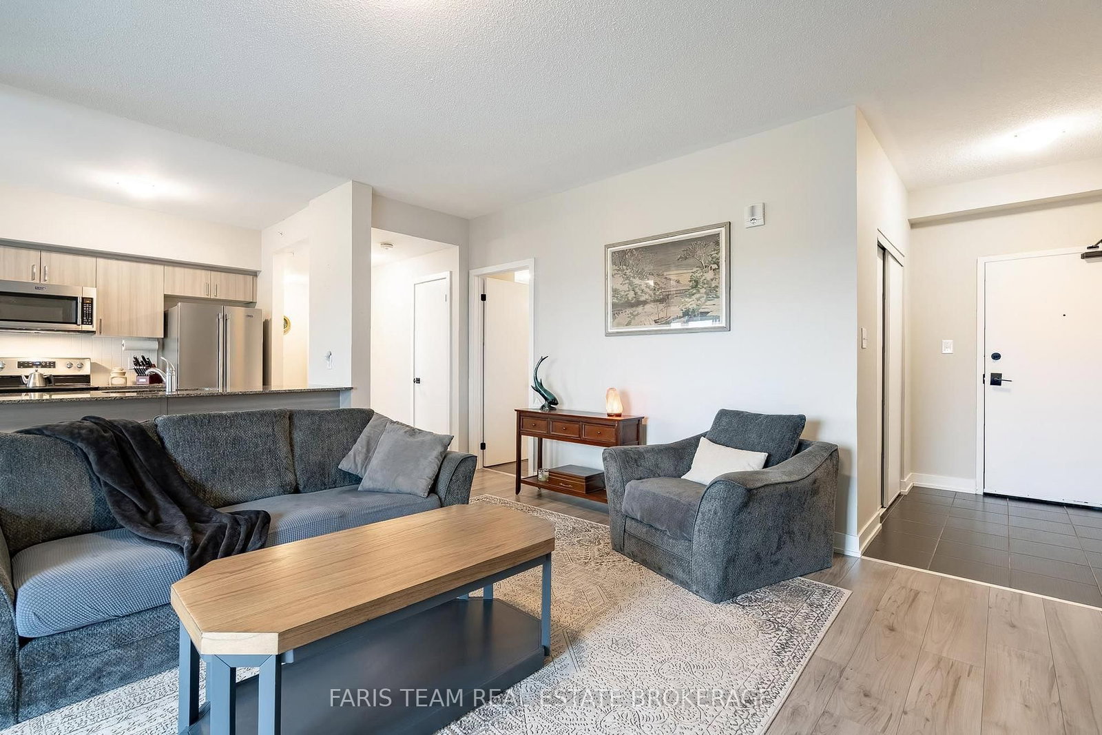 4 Spice Way • #402 • Barrie, ON photo 16