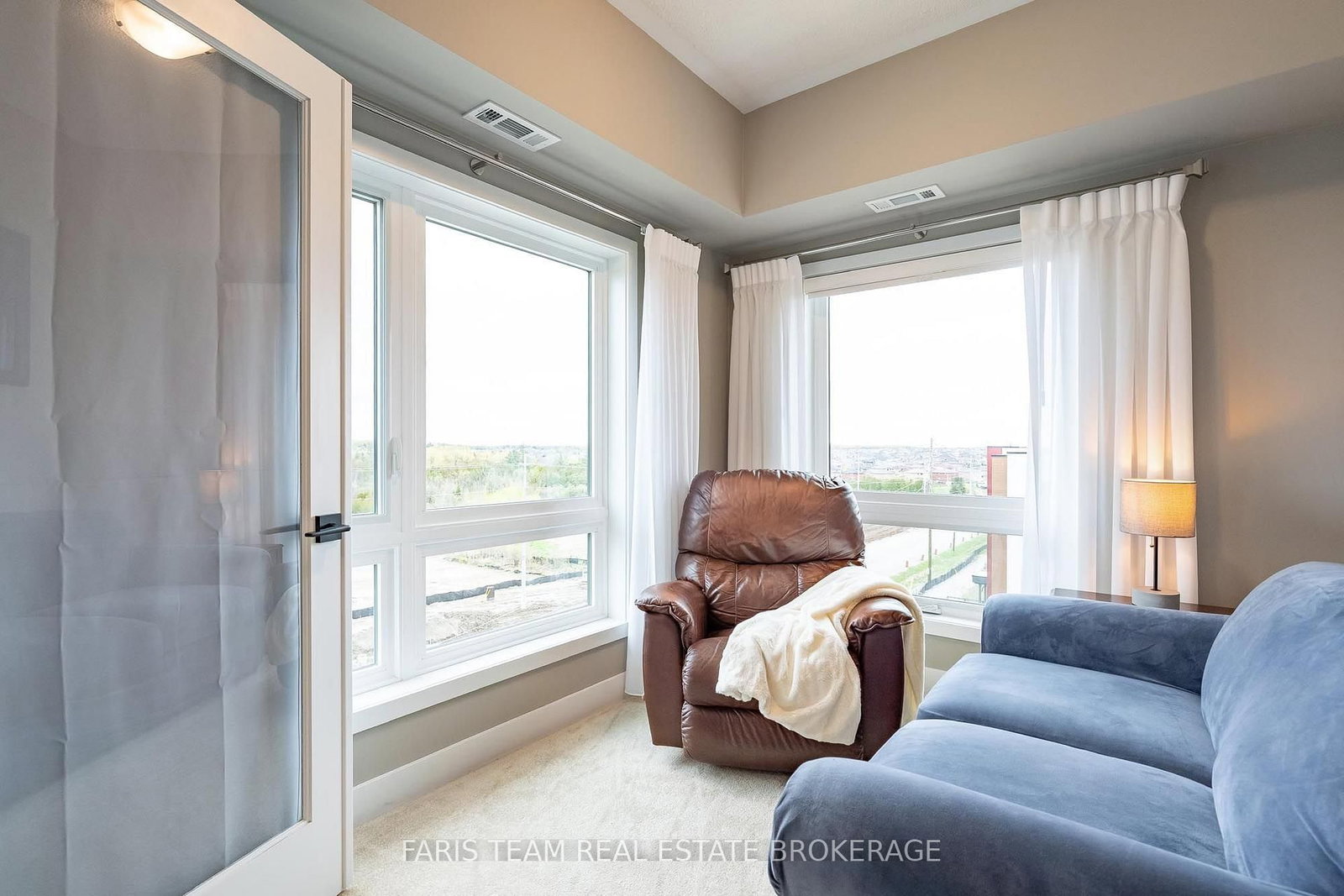 4 Spice Way • #402 • Barrie, ON photo 17