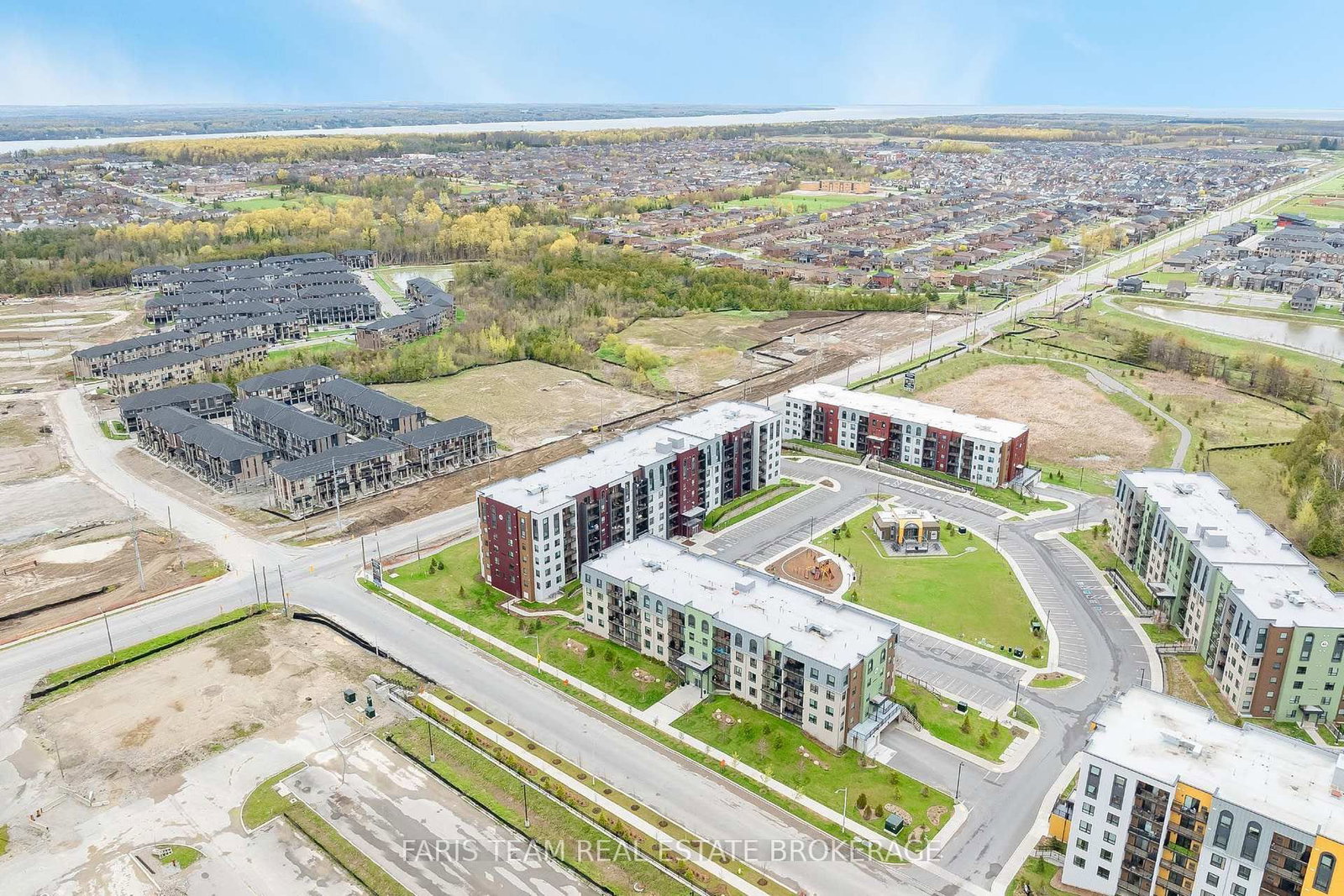 4 Spice Way • #402 • Barrie, ON photo 39