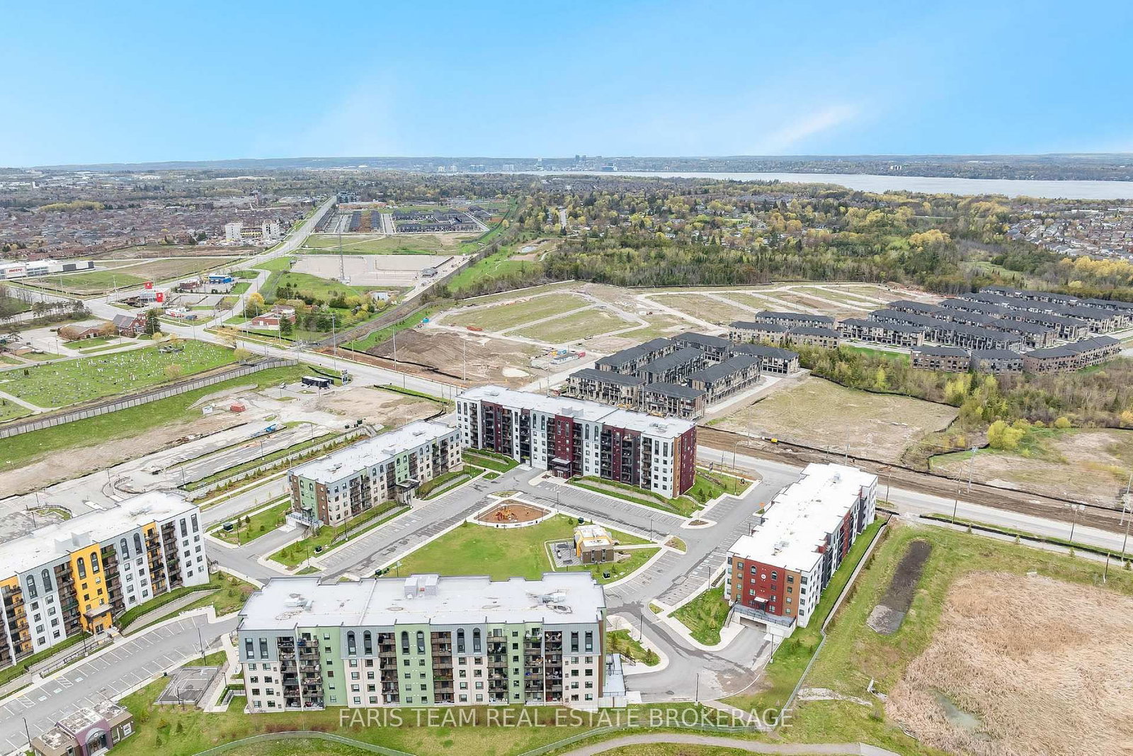 4 Spice Way • #402 • Barrie, ON photo 40